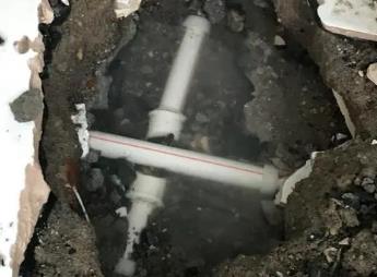 海棠阳台漏水维修公司为您分享楼上楼下漏水怎么处理